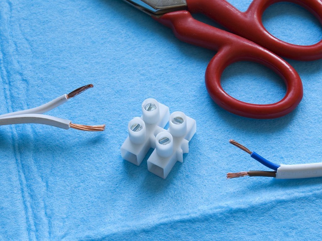 Cómo unir dos cables pelados [Actualizado 2024]