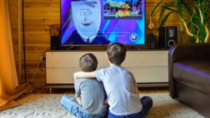 Cuánto consume un TV enchufado