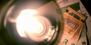 Por qué el Gobierno no puede bajar la luz