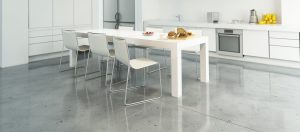 Qué es mejor piso brillante o mate